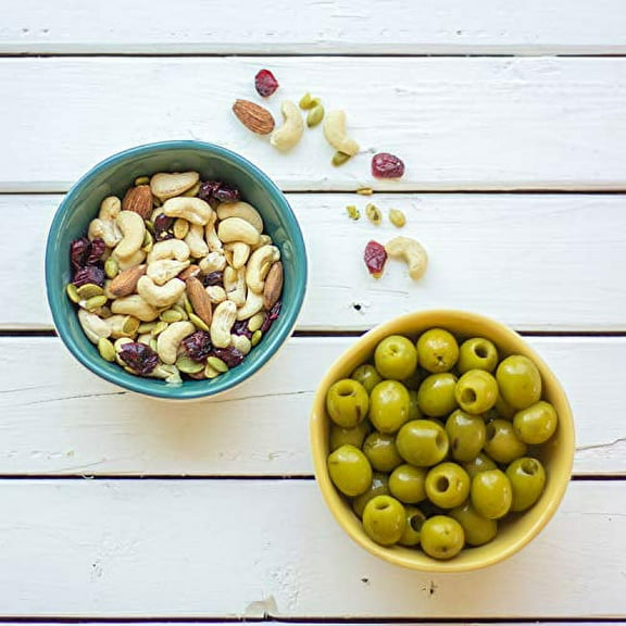 LINDSAY Crafted Medium Green Ripe Pitted Olives, Pack of 12, 6oz Cans