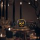 thumbnail image 4 of Candelabro de hierro y cristal, luces de calabaza de Halloween, candelabro negro, arreglo para escena de fiesta, decoración de Halloween, adornos., 4 of 6