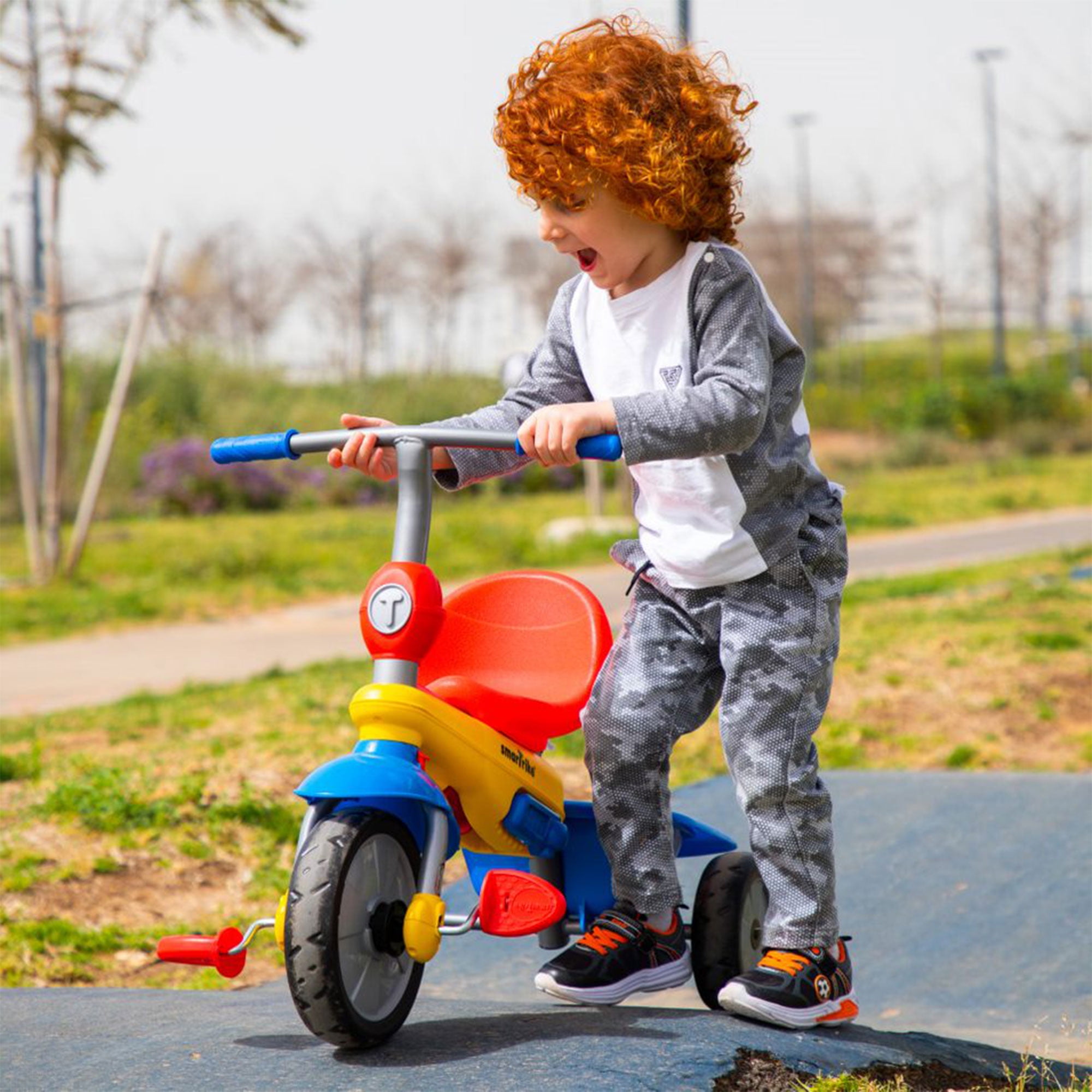 smarTrike Zoom 4 in 1 Baby Toddler Trike Tricycle Toy for 15 36 Mo