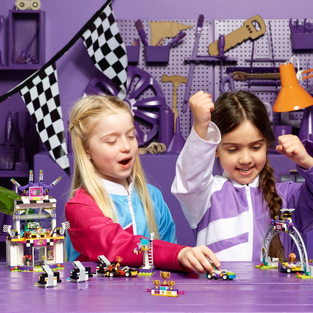 LEGO Friends The Big Race Day 41352 - image 3 of 7