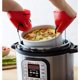 thumbnail image 2 of Mini Guantes Instant Pot Silicona, 2 of 2