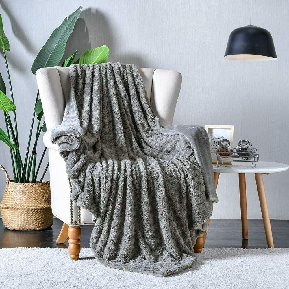 2-in-1 Pillow Blanket for Home and Travel Little Rose Gray