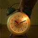 thumbnail image 4 of Reloj despertador de doble campana for personas que duermen mucho, reloj con pilas y retroiluminación, 4 of 7