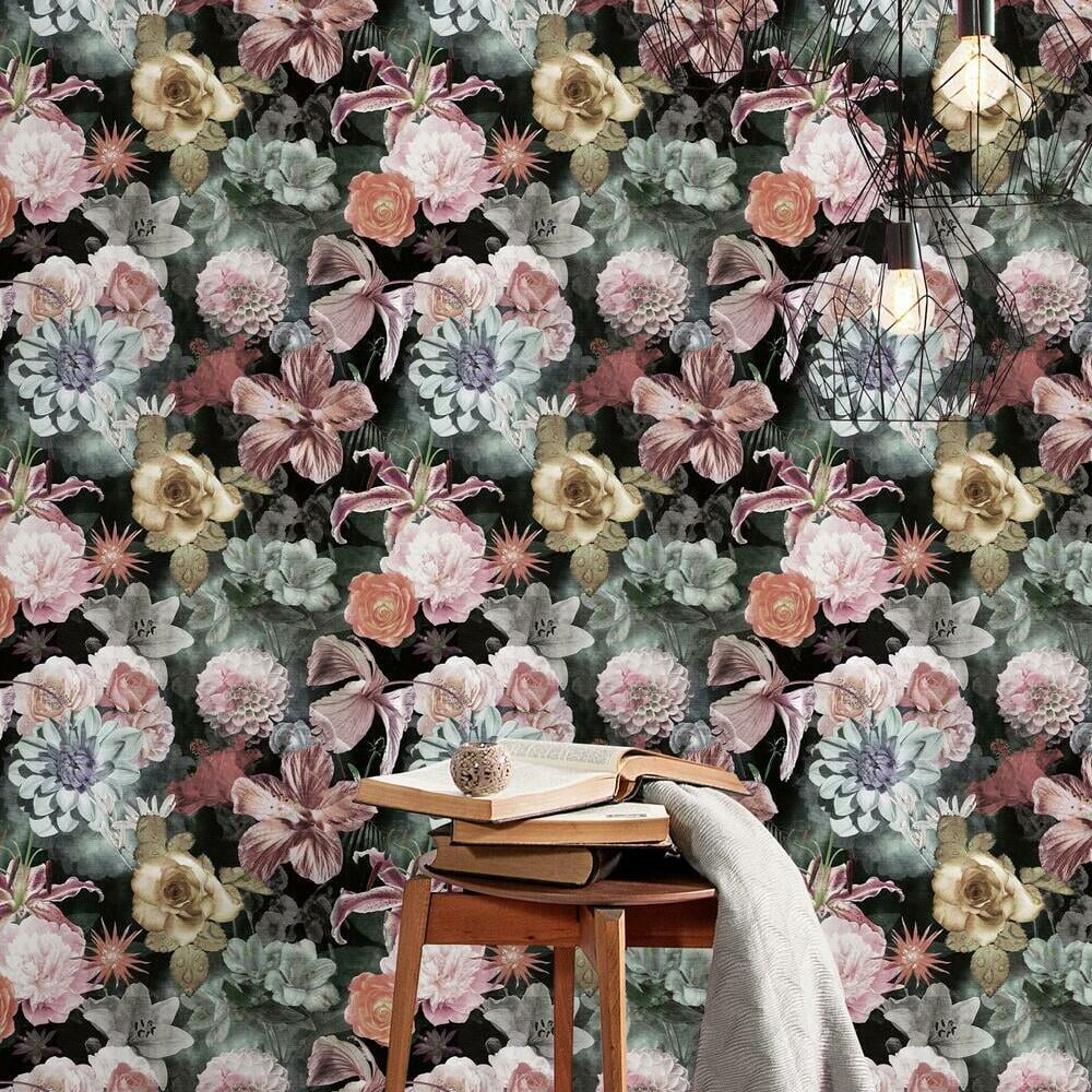 Vintage Floral Blooms Peel and Stick Wallpaper