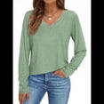 thumbnail image 1 of Camisetas con Cuello en V para Mujer, Blusas de Encaje de Larga, Holgadas, Elegantes e Informales, para Otoño e Invierno, A . Verde XXL, 1 of 8