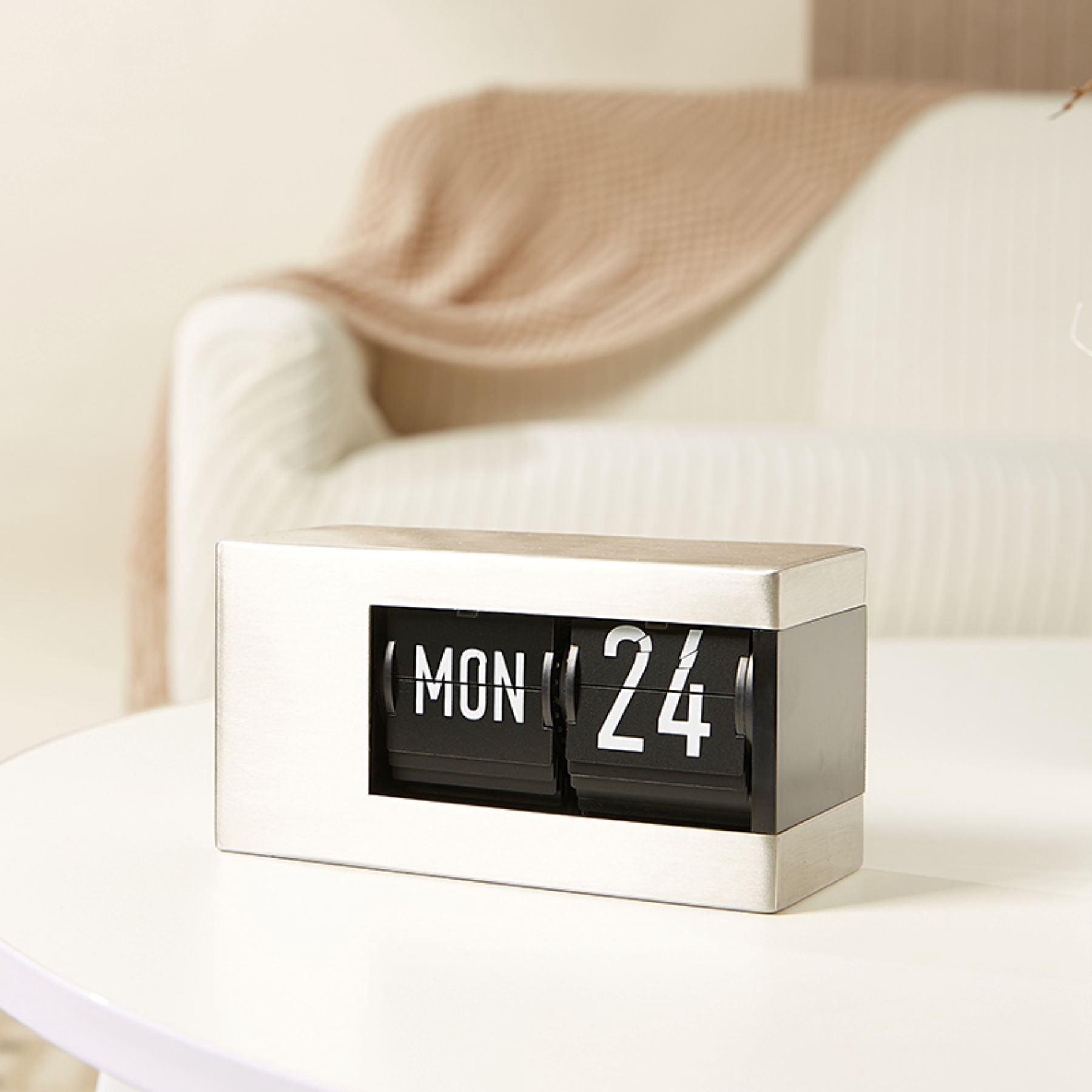 ITIGOITIE  Modern Flip Clock,Desktop decoration,Fashion calendar page turning clock,Silver