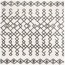 SAFAVIEH Cedar Brook Jamison Geometric Cotton Area Rug, Ivory/Black, 6' x 6' Square