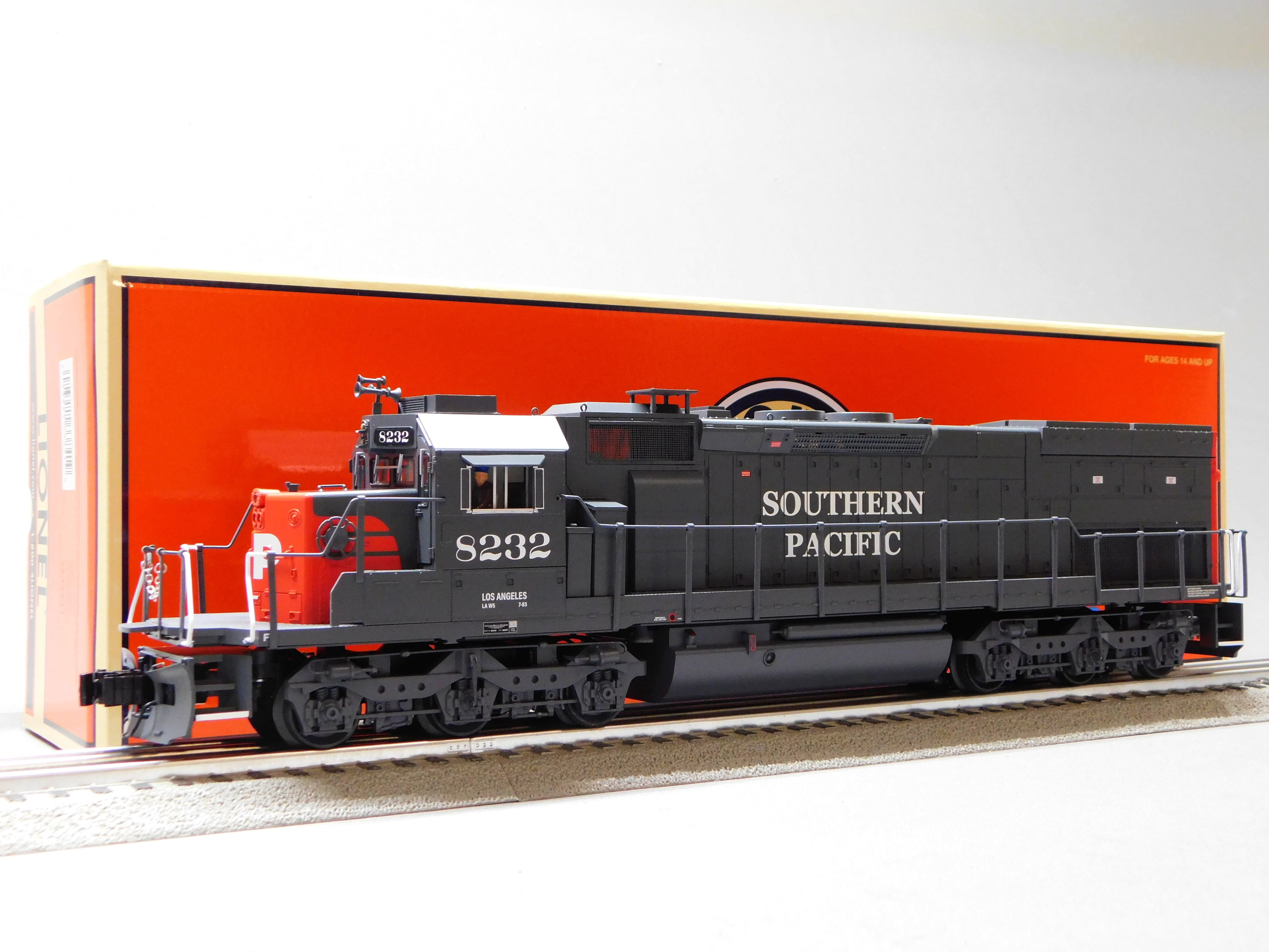 Lionel 6-82183 O Union Pacific 2-8-0 Steam Locomotive with Tender