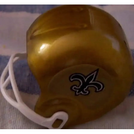 New Orleans Saints vending machine 1980s mini helmet