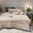 thumbnail image 5 of Couverture Froide Absorbant la Chaleur du Corps pour les Dormeurs Chauds, 5 of 5