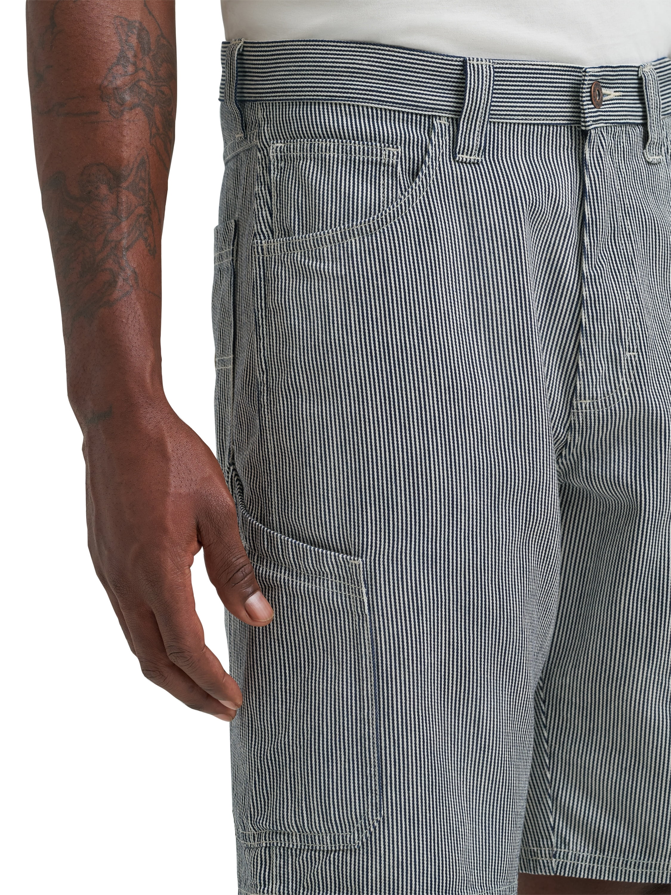 Wrangler® Men's Utility Streetwear Six Pocket Carpenter Short