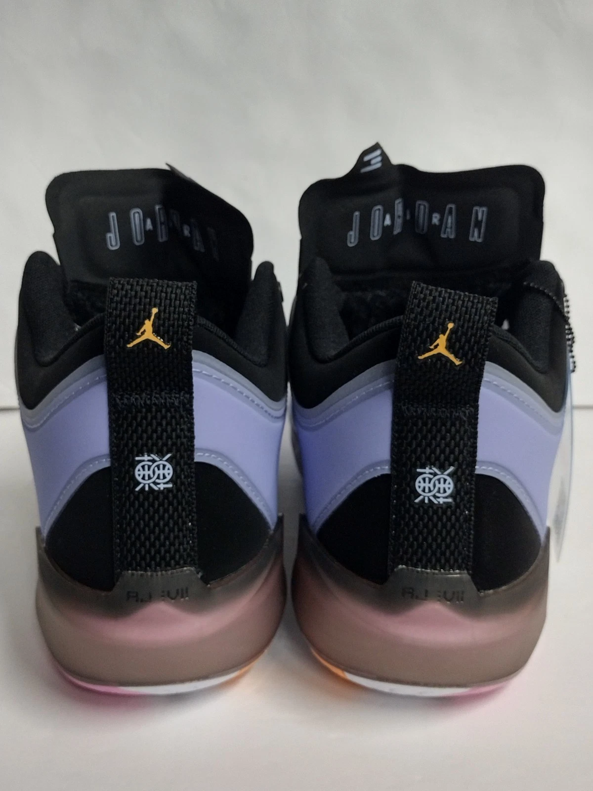 Nike Nike Air Jordan 37 XXXVII Low GC Dongdan Lilac Ice Black