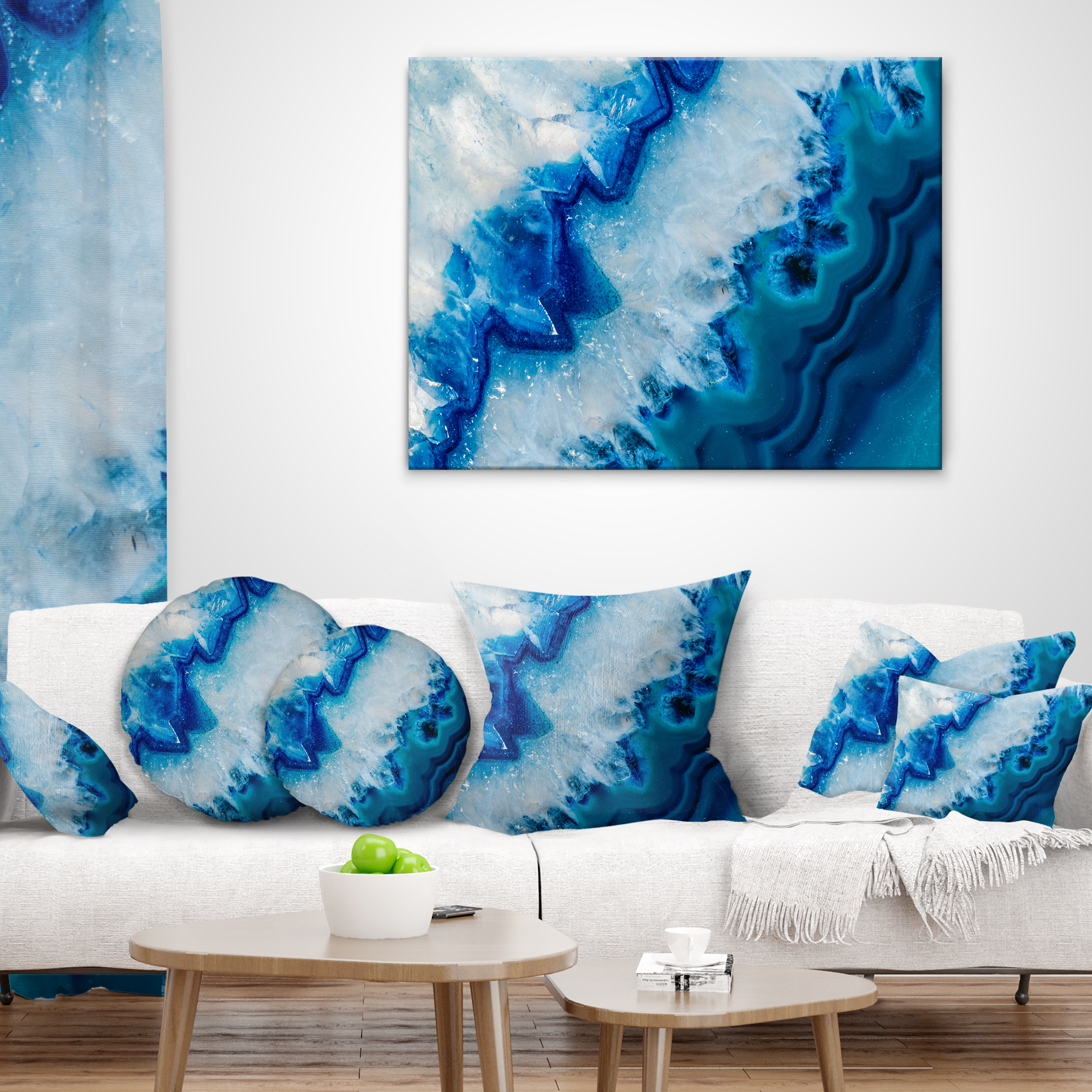 Designart Geode Slice Macro - Abstract Throw Pillow - 18x18