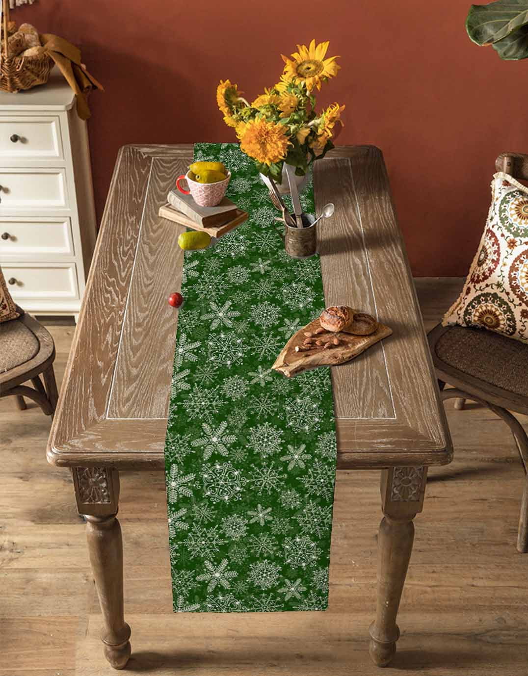 Green Snowflake Christmas Burlap-Cotton Table Runner 120 Inches Long,Xmas Snowflake Vintage Farmhouse Table Runners,Outdoor Dining Tablecloths Decor for Baby Shower Party Wedding 13x120