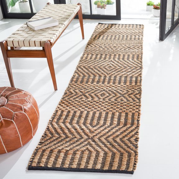 Safavieh Kilim Angelle Diamond Runner Rug, Natural/Black, 2'3" x 9'