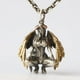 thumbnail image 2 of Collar Casa de los Tesoros con colgante de Ángel del diablo de doble alas de Metal Unisex, 2 of 4