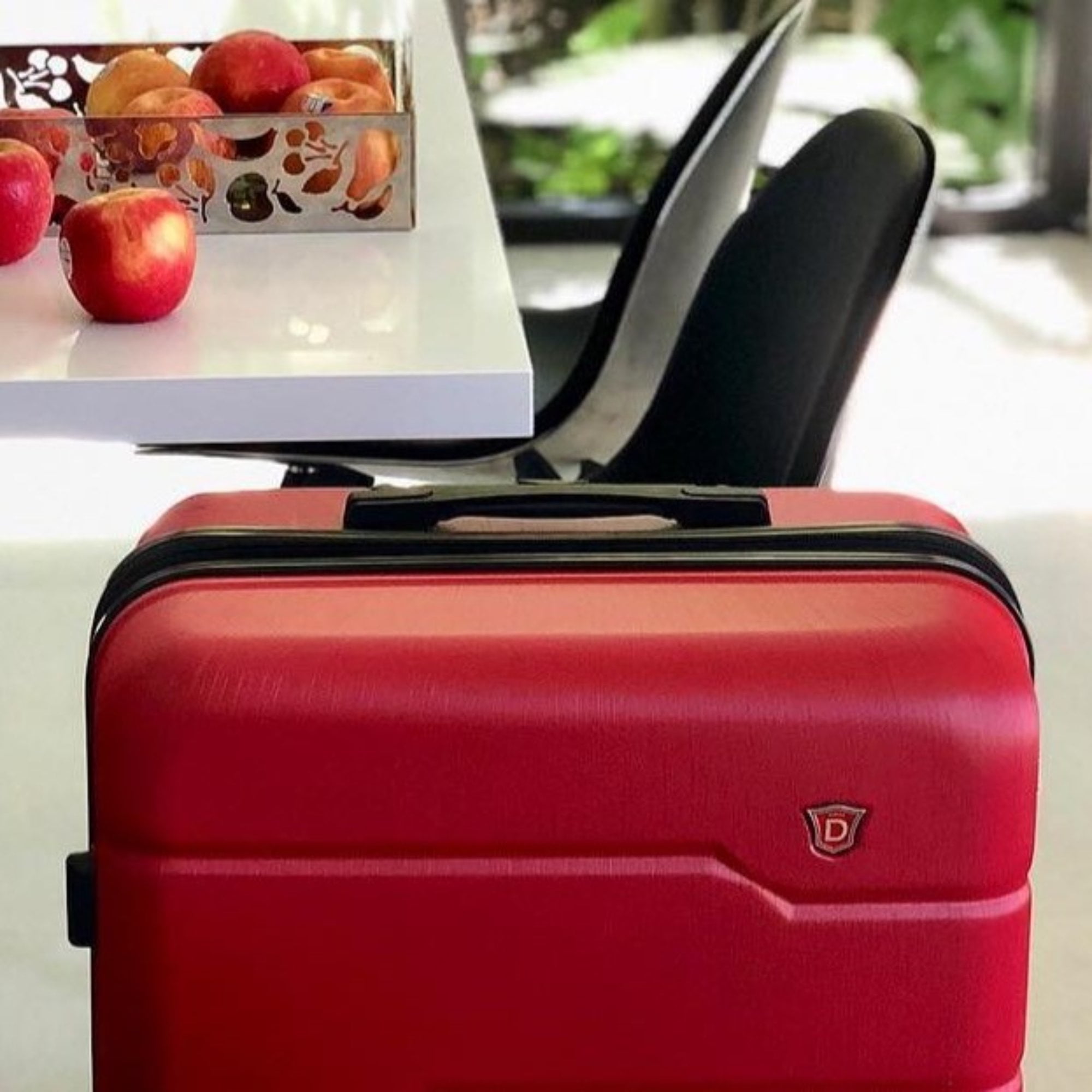 DUKAP Rodez 28" Lightweight Hardside Spinner Luggage