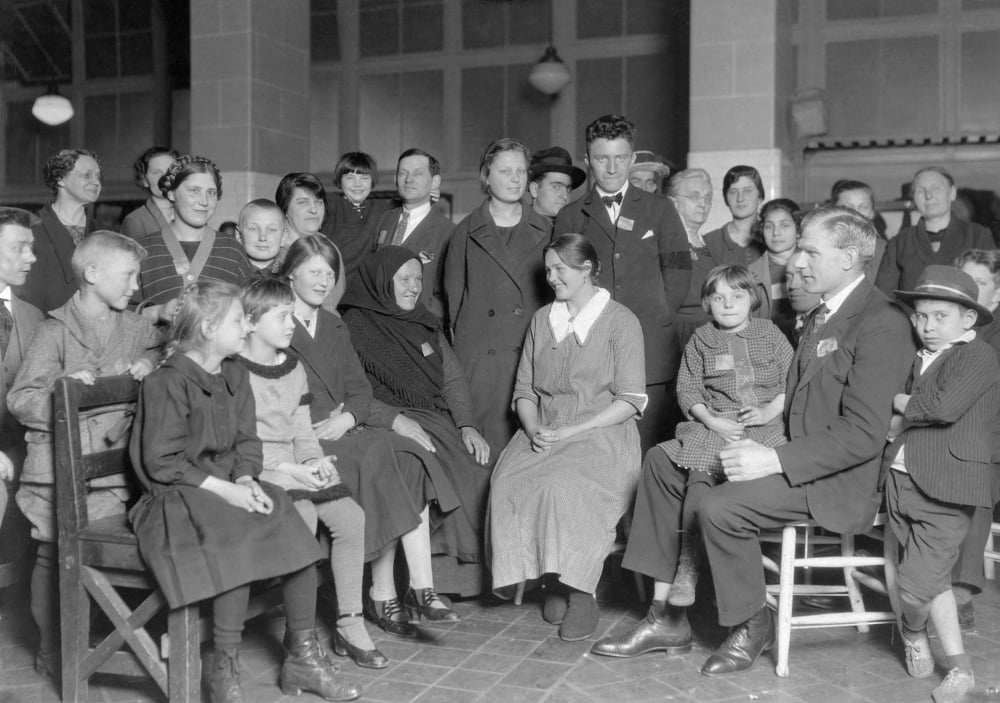 German Immigrants 1920 Na Formal Portrait Of German Or Scandinavian Immigrants Taken C1920 By