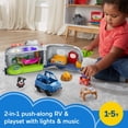thumbnail image 2 of Fisher-Price Little People Light-Up Learning Camper, vehículo 2 en 1 y Playso Interactive Fisher Price Fisher-Price, 2 of 5
