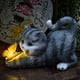 thumbnail image 5 of Estatua solar de gato para jardín, figura decorativa para exteriores con gato sosteniendo una mariposa para patio, decoración de césped, regalo de inauguración de la casa., 5 of 5