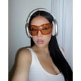 thumbnail image 4 of Gafas de Sol TYA Oversize en Forma de Escudo Naranja para Mujer y Hombre, 4 of 9
