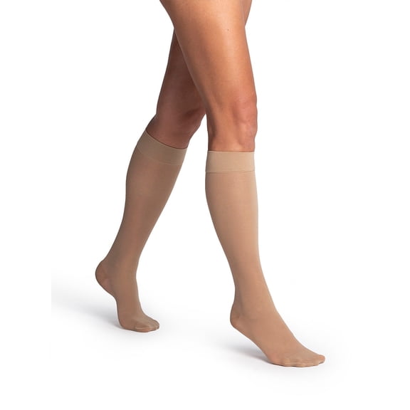 Sigvaris 981 Dynaven Sheer Closed Toe Knee Highs - 15-20 mmHg Beige MS