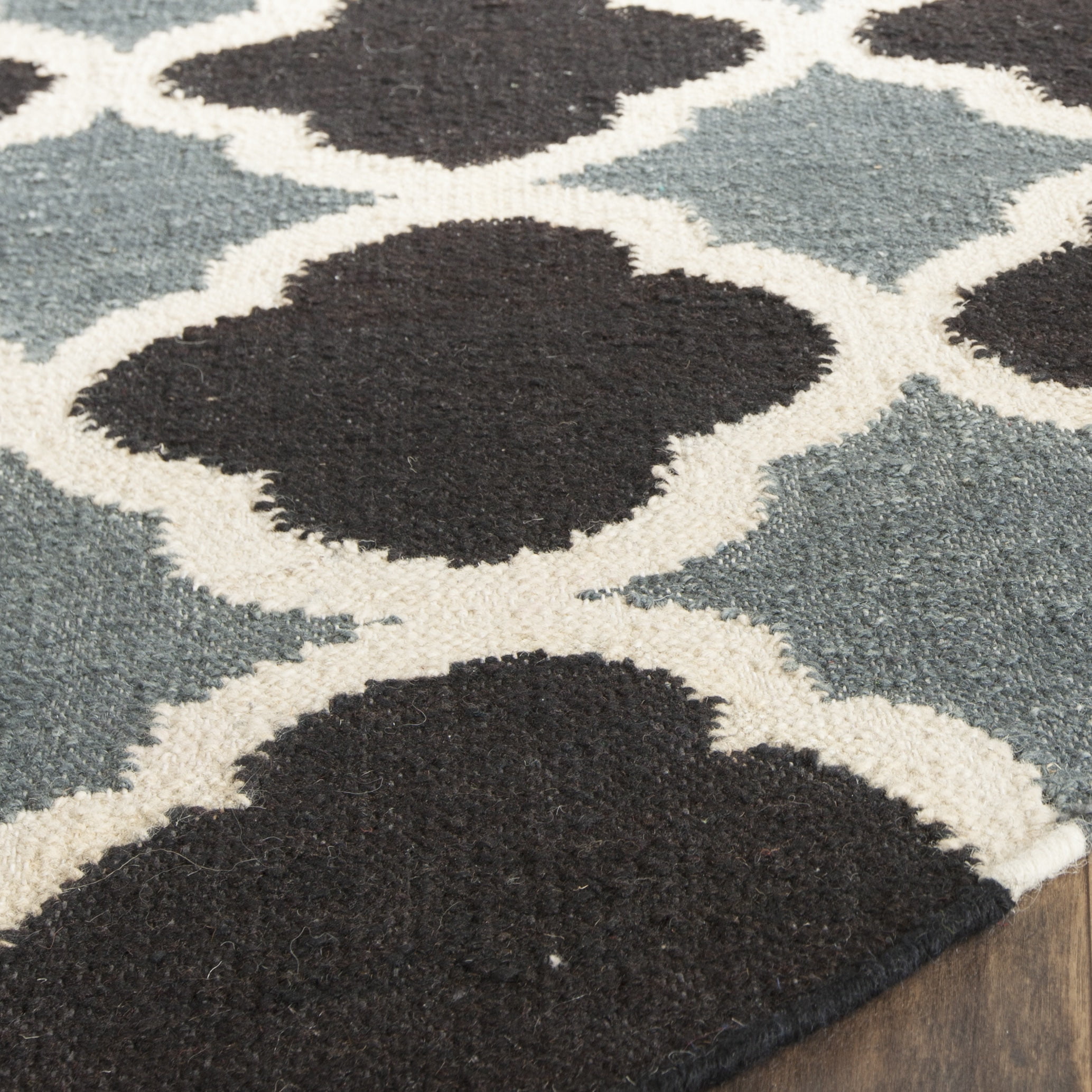 Safavieh Dhurries Caden Geometric Wool Area Rug, Blue/Navy, 6' x 6' Round