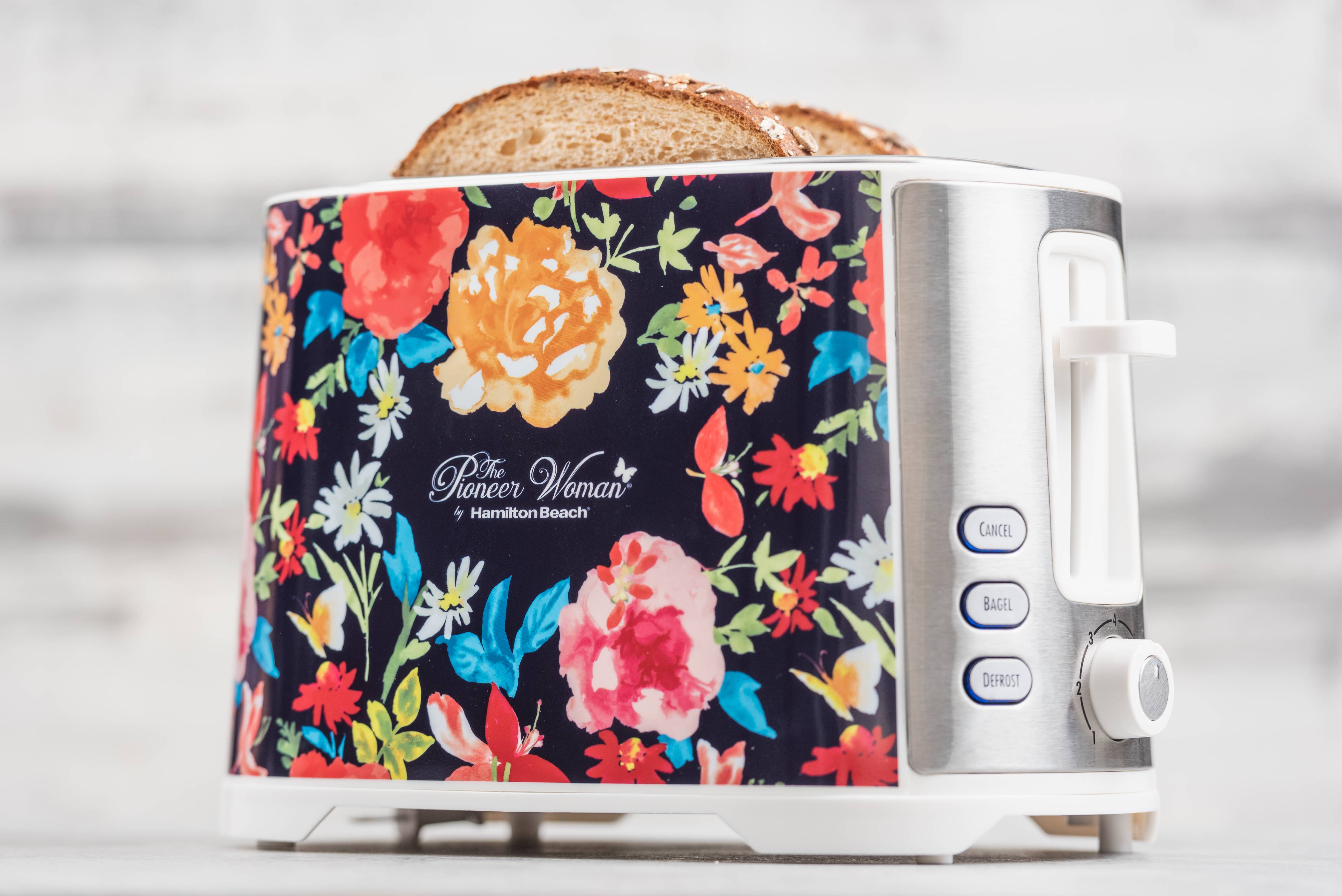 The Pioneer Woman 2 Slice Extra-Wide Slot Toaster, Fiona Floral, 22638 - image 5 of 7