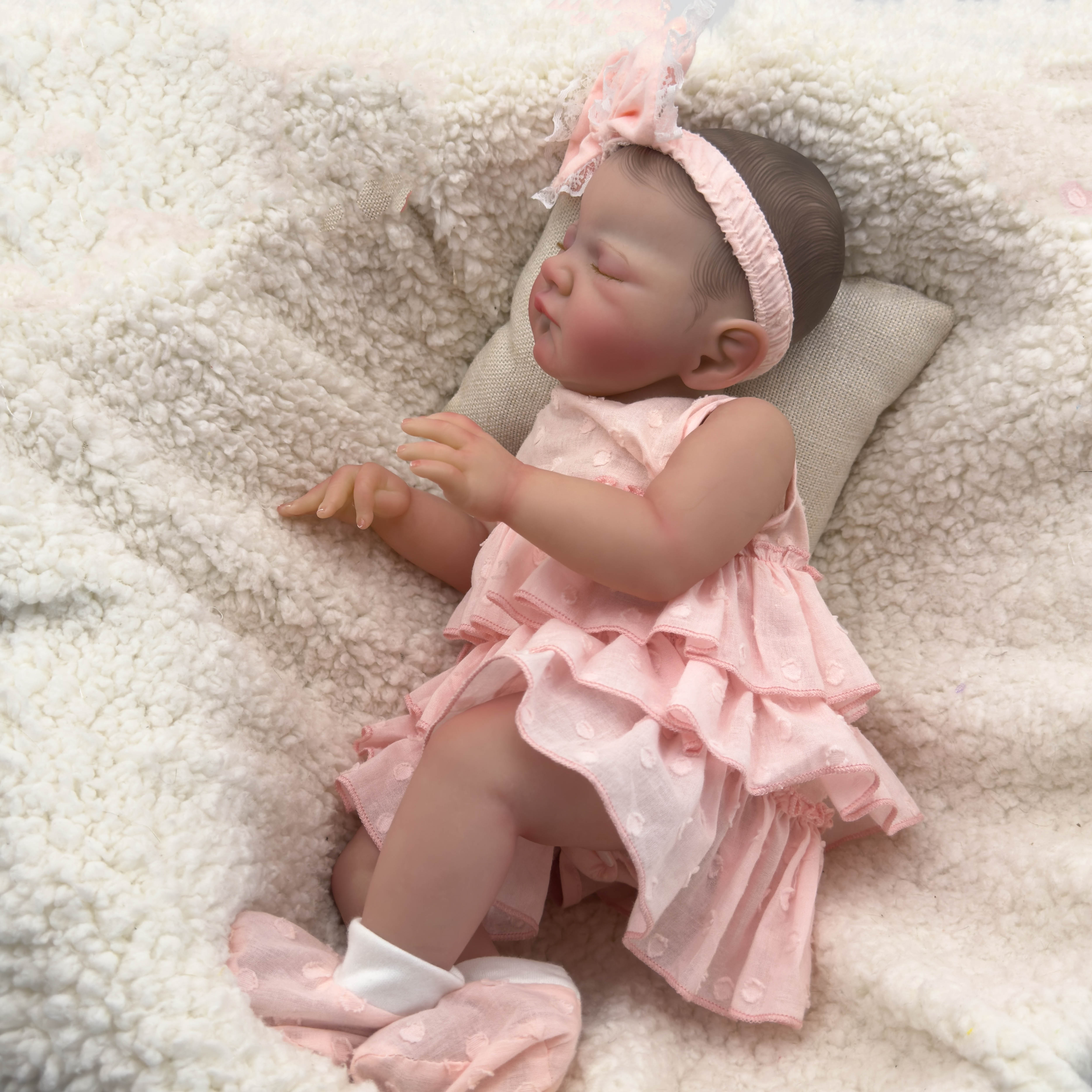 iCradle Lifelike Reborn Baby Dolls Girl 18 Inch Realistic Newborn Sleeping Babies Cloth Body Painted Hair Closed Eyes Gift for Kids 3+