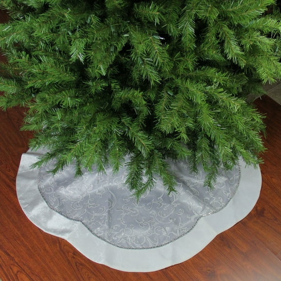 Northlight 48" White Scalloped Edge Christmas Tree Skirt