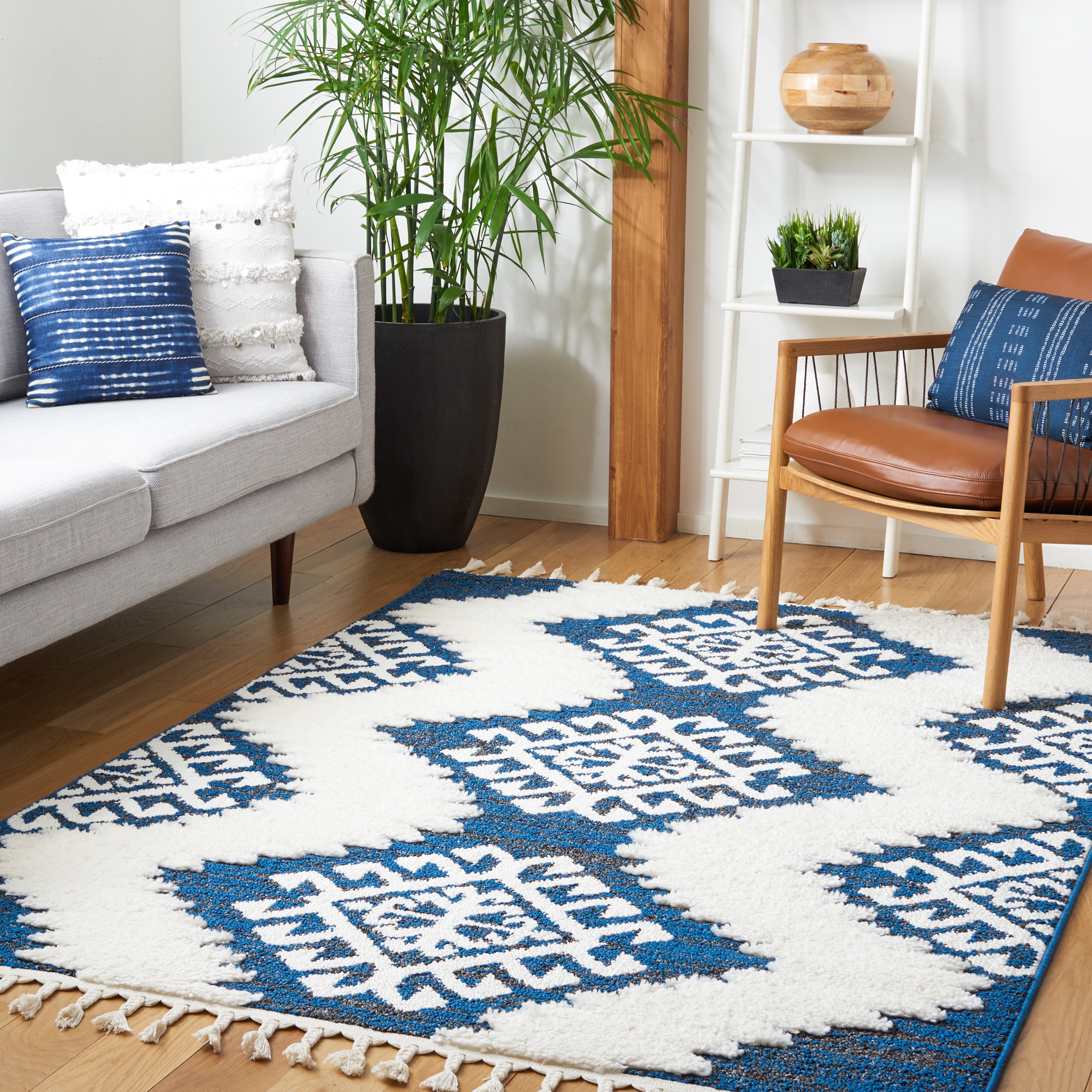 SAFAVIEH Moroccan Tassel Desmond Southwestern Shag Area Rug, Navy/Ivory, 10' x 14'