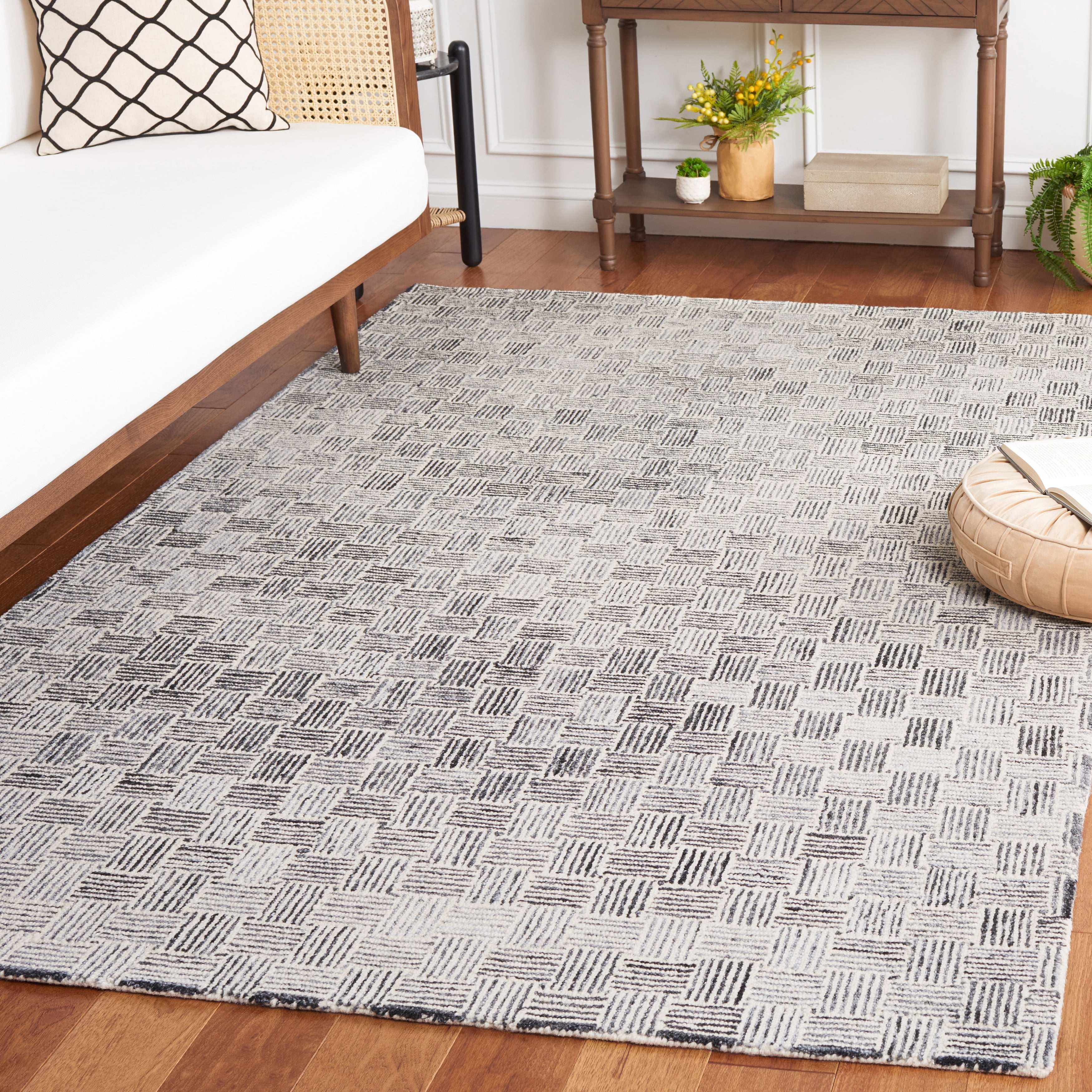 SAFAVIEH Micro-Loop Charlotte Solid Area Rug, Dark Grey/Ivory, 4' x 6'