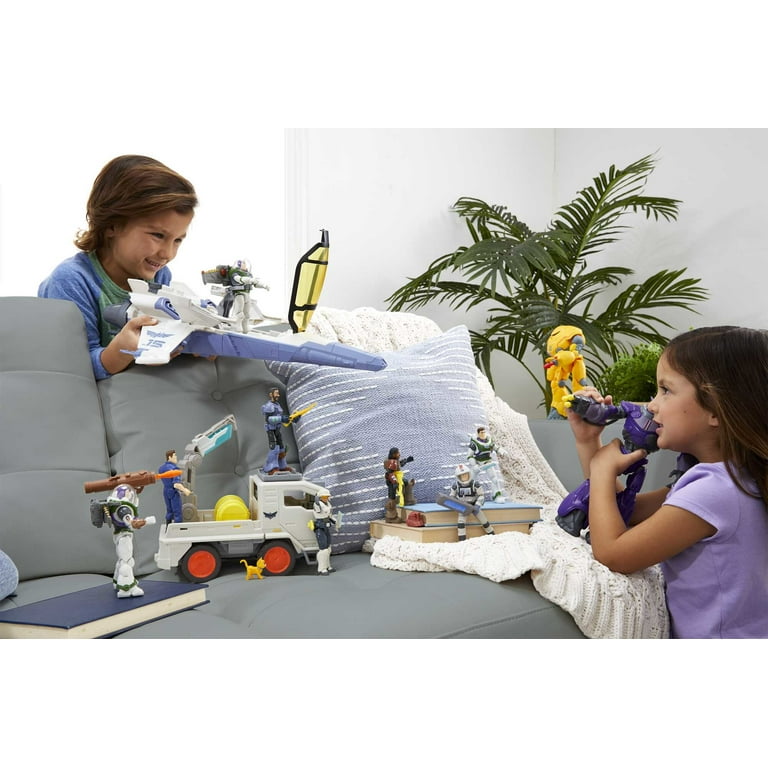 Disney and Pixar Lightyear Battle Equipped Zyclops Robot