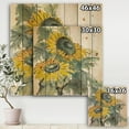thumbnail image 3 of Designart Traditional Sunflower I Cabin & Lodge Print on Natural Pine Wood Art Print, 30" x 30", 3 of 3