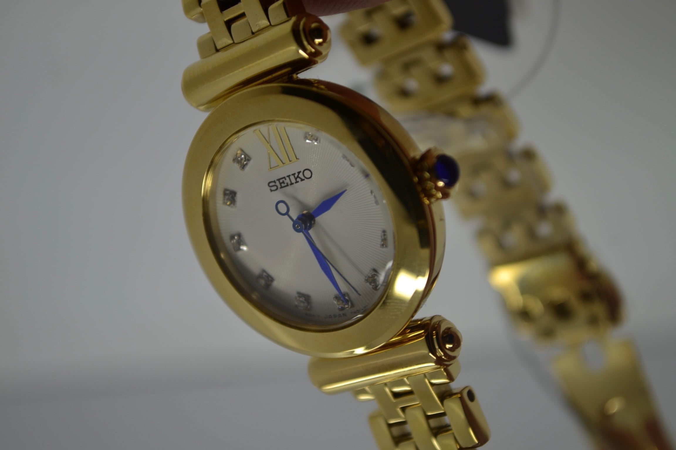 Seiko Women's Classic Gold Ladies Watch with Crystal Indexes (SRZ402P1