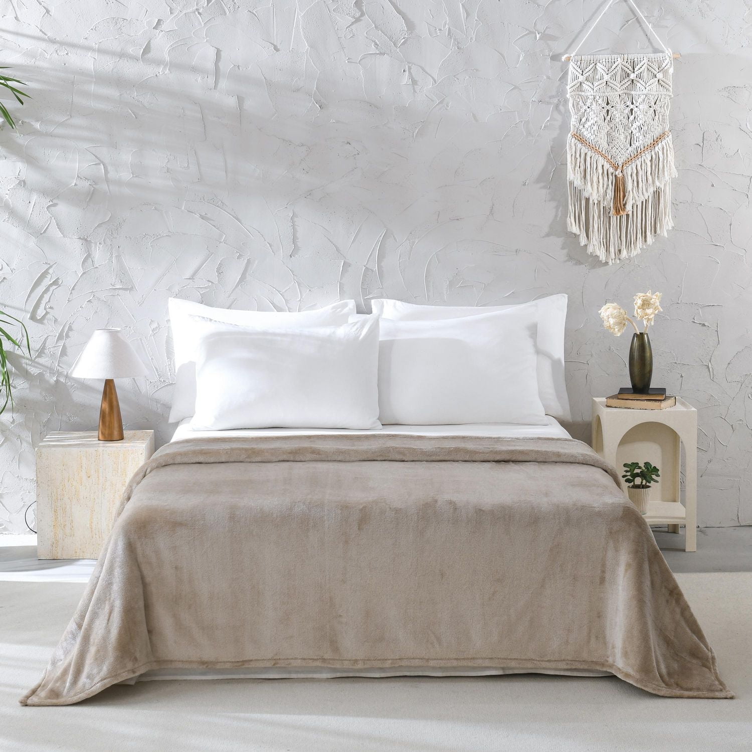 Mainstays Plush Blanket, Size: Twin - King