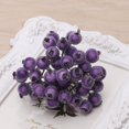 thumbnail image 1 of 40 piezas de mini flores artificiales decorativas de acebo, bayas y frutas escarchadas para Navidad, color morado, 1 of 5