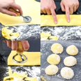 thumbnail image 4 of Juego de sellos de ravioli (juego de 5), cortador de ravioles con manillar de madera, pasta, lasaña de albóndigas, pierogi, cortador de masa y prensa Feliz Sencillez, 4 of 5