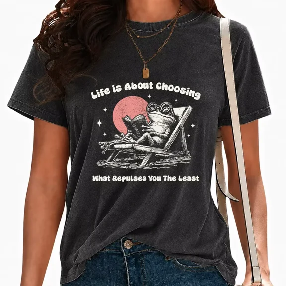 UNISHE Women's Life Is About Choosing Print T-Shirts Funny Reading Frog Graphic Tee Washed Vintage Casual Tops Black, M