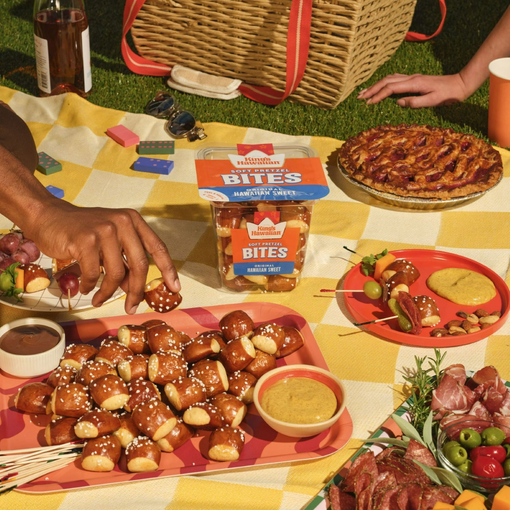 KING'S HAWAIIAN® Original Hawaiian Sweet Soft Pretzel Bites 10.2