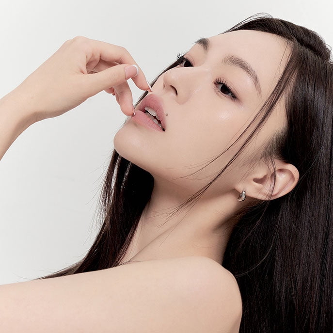 MUZIGAE MANSION Moodwear Blur Semi-Matte Velvet Lipstick