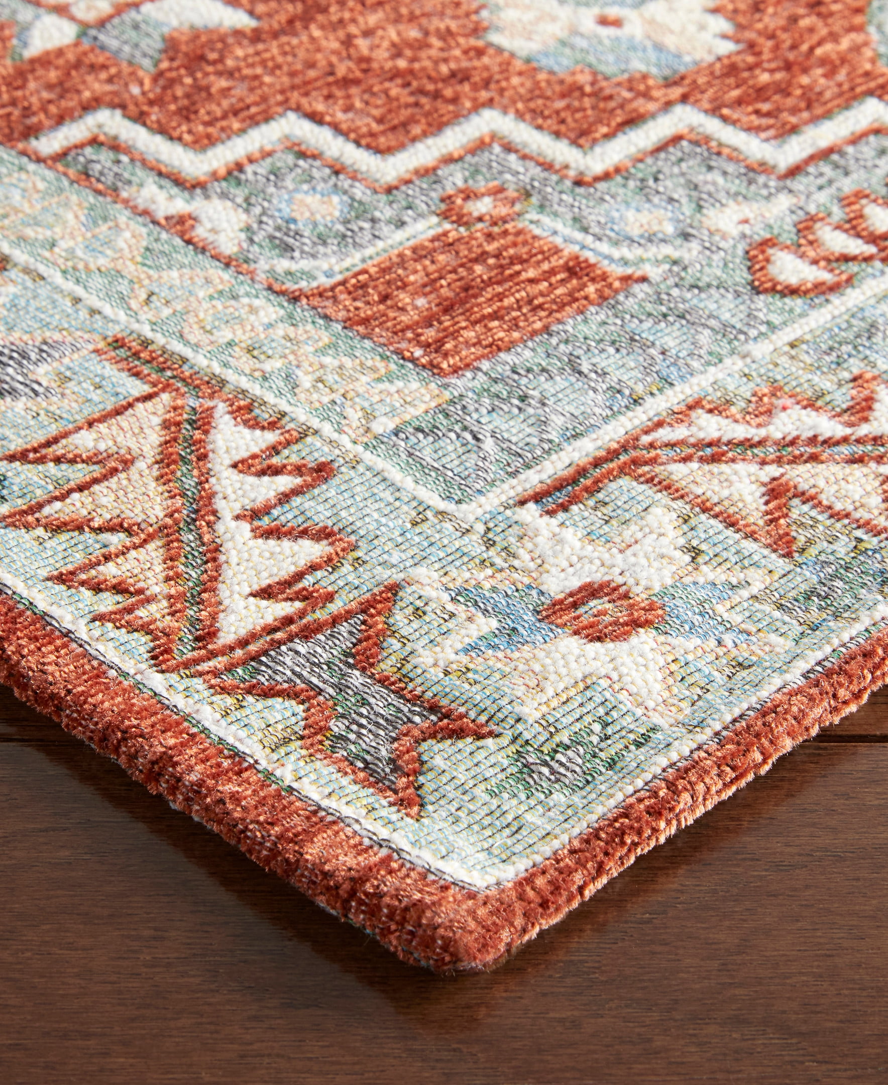 TOWN & COUNTRY LUXE Livie Forever Vintage Everwash® Washable Multi-Use Decorative Rug with Non-Slip Backing, Rust/Ivory, 24"x72"