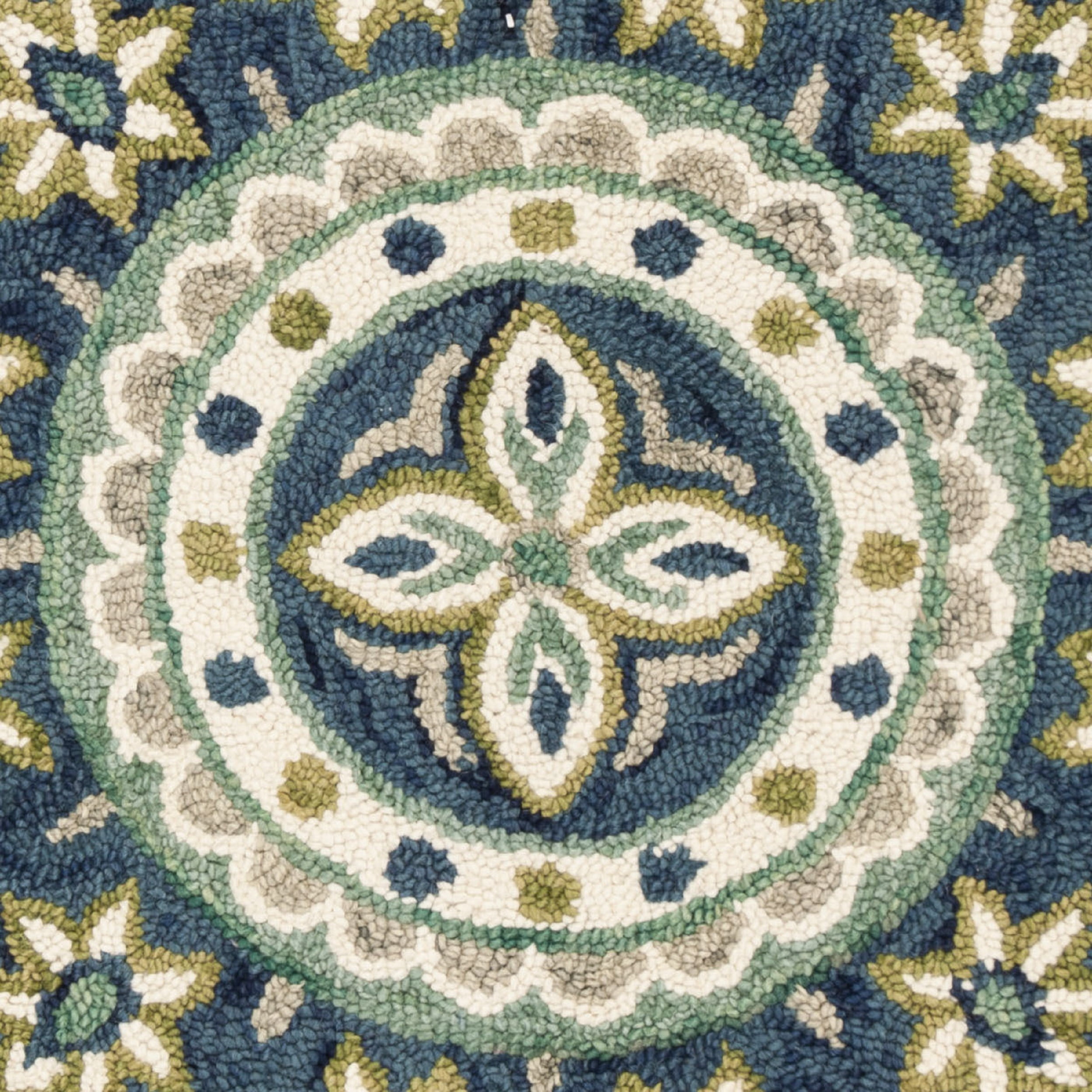SAFAVIEH Novelty NOV606M Handmade Ivory / Blue Rug