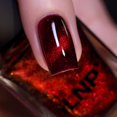 thumbnail image 2 of Esmalte de uñas ILNP Poison Blood Red Magnetic Vegan 10 ml, 2 of 6