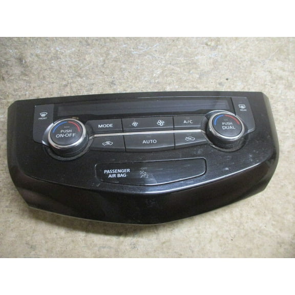 Pre-Owned 2016 Nissan Rogue Automatic Climate AC Heater Temperature Control OEM LKQ (Good)