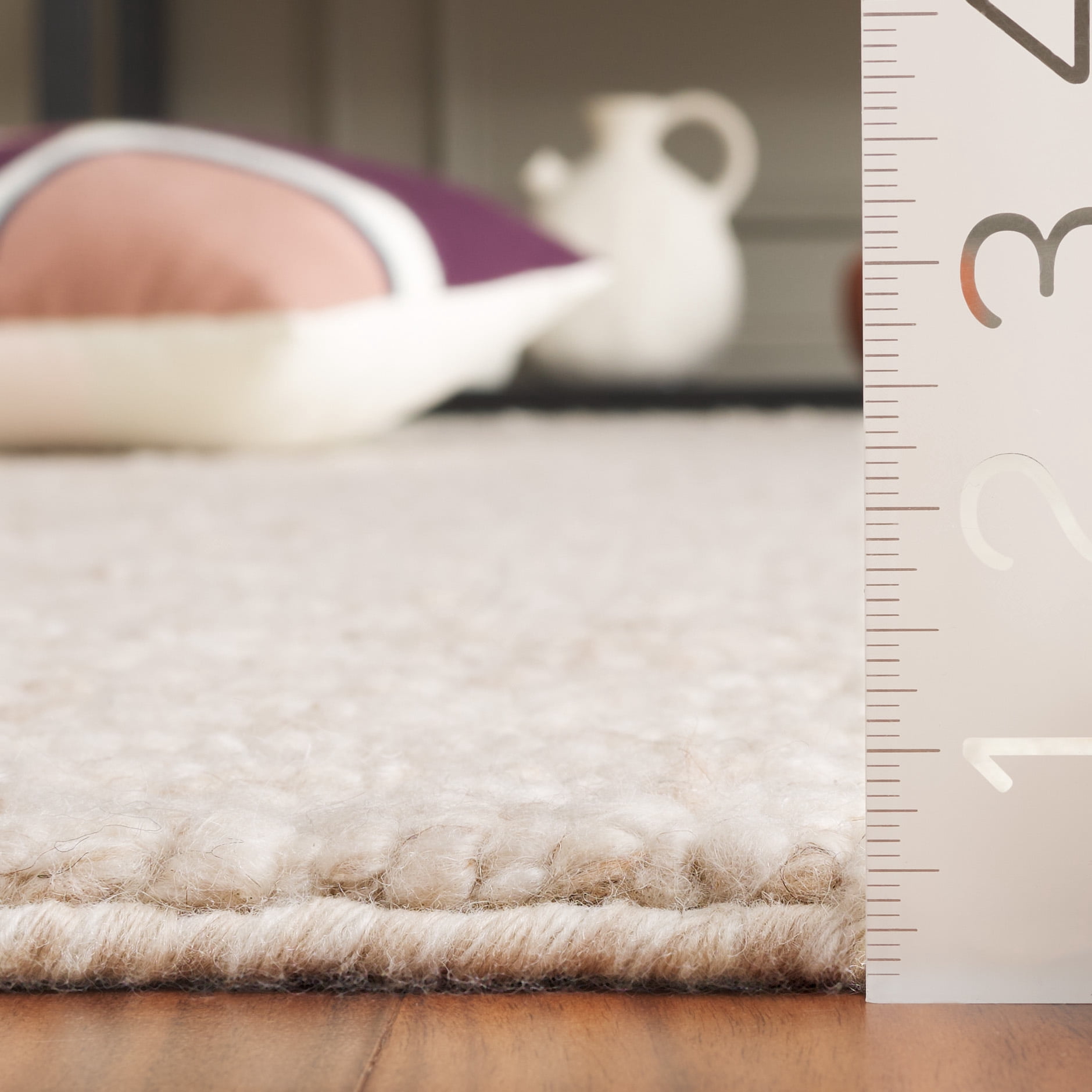 SAFAVIEH Natura Tryik Solid Area Rug, Ivory/Beige, 4' x 6'