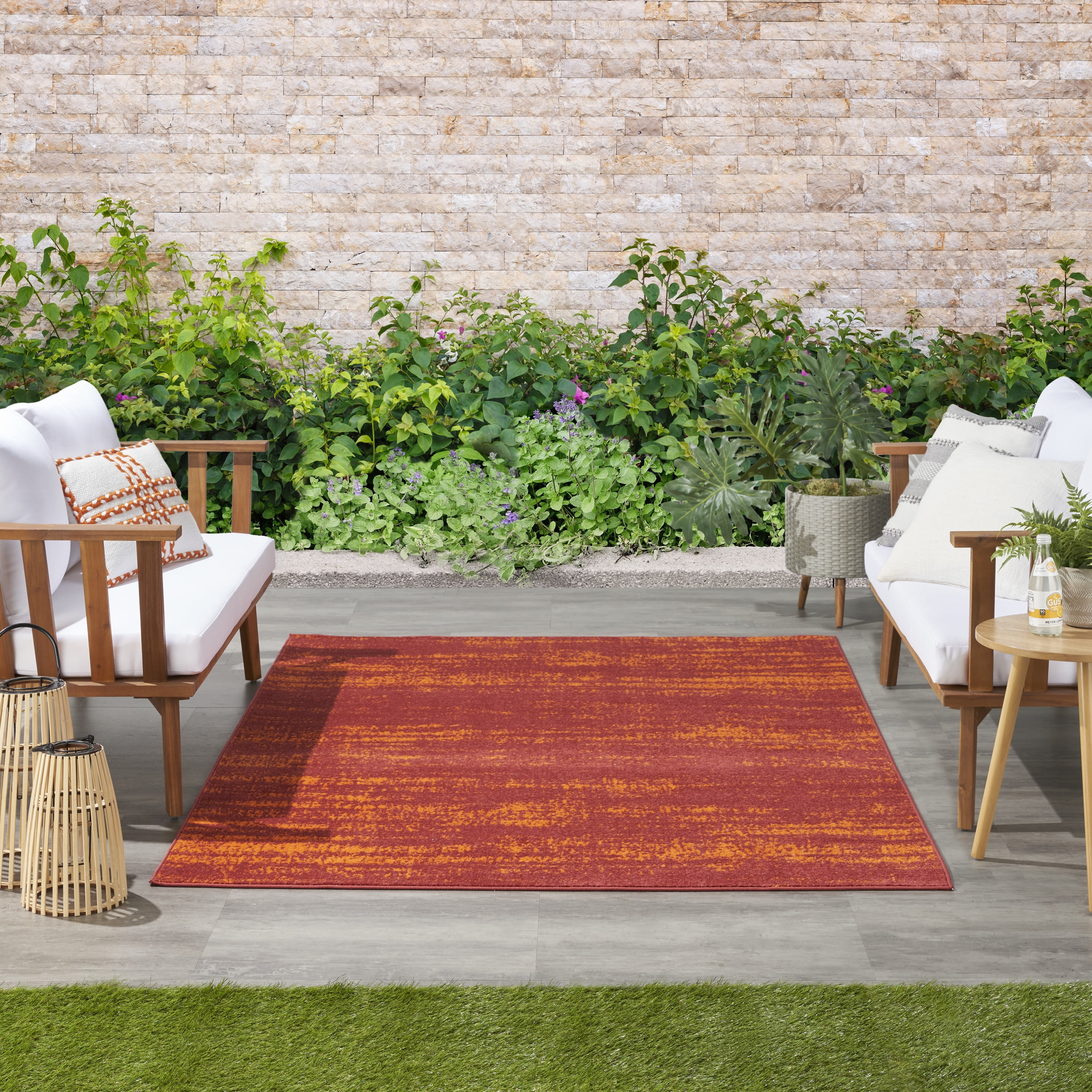 Nourison Essentials Indoor/Outdoor Red 6' x 9' Area Rug, (6x9)