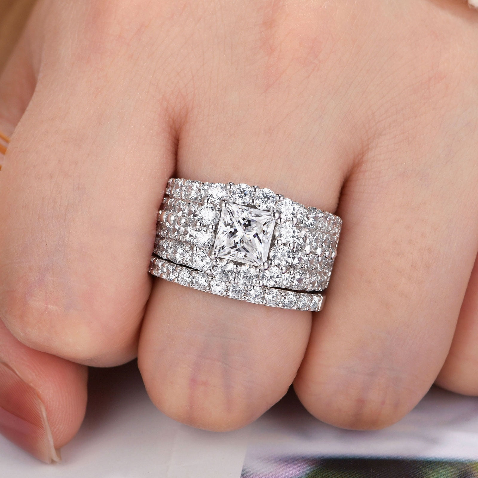 Wuziwen 4Ct Vintage Wedding Ring Set for Women Cubic Zirconia 925 Sterling Silver Princess Halo Cluster Engagement Rings for Her Size 6