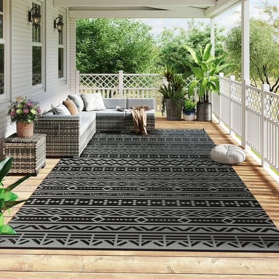 Outsunny Outdoor Patio Rug, Large Camping Carpet with Carrying Bag, 9' x 18' Waterproof Plastic Straw, Reversible, Black & Gray Geometric Wall