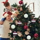 thumbnail image 5 of Bola Navideña de Terciopelo con Incrustaciones de Diamantes, Adorno para Árbol de Navidad, Bola Colgante, Adorno para Escaparate Navideño, Bola de Peluche., 5 of 6